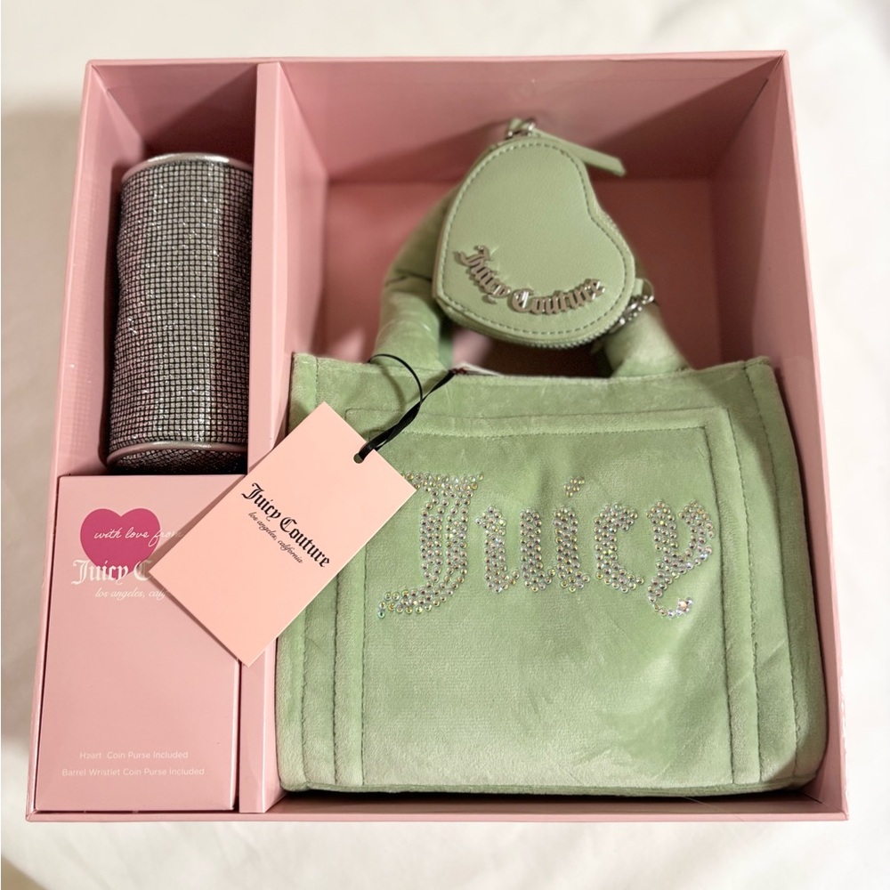 Juicy Couture Green Velvet Women's Bag set NWT